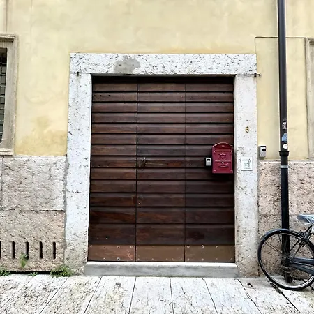 Al Campanile Apartman *